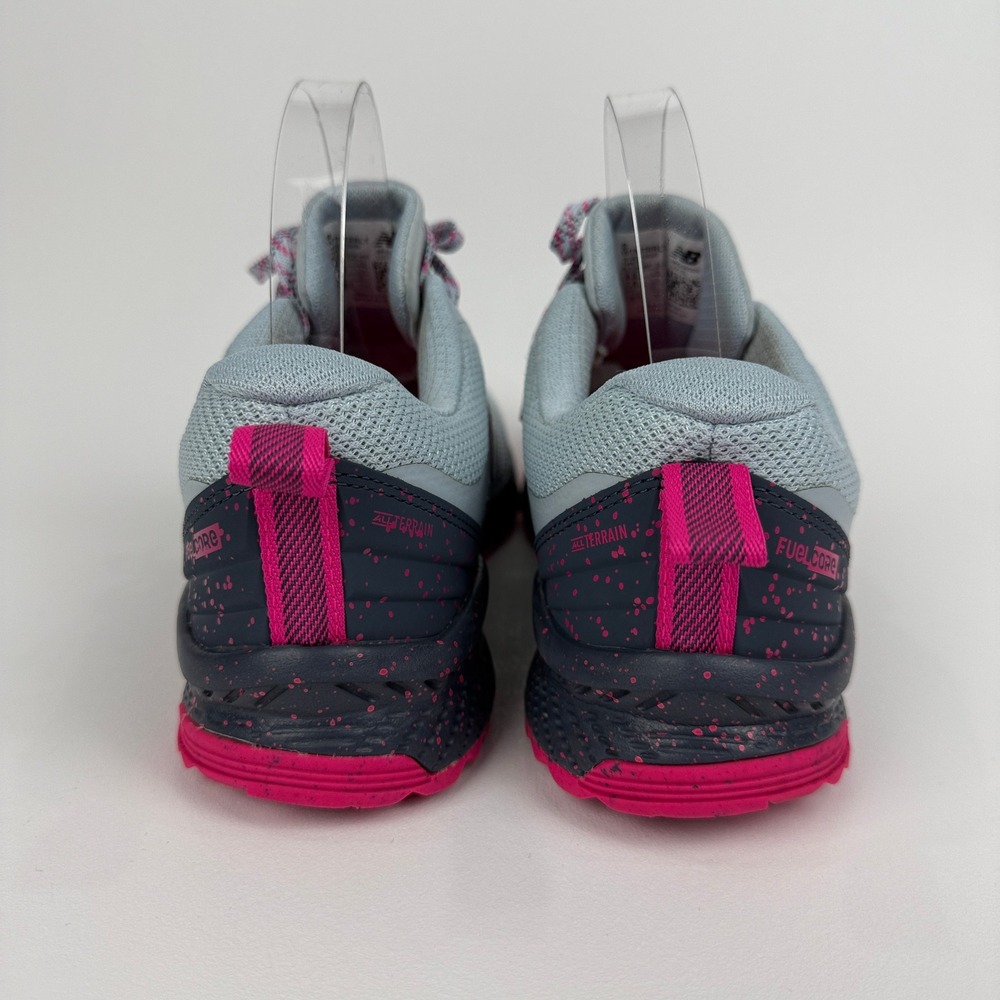 New Balance Women's Size 9.5 WTNTRRL1 Trail Running Shoes Gray Pink - Picture 6 of 9